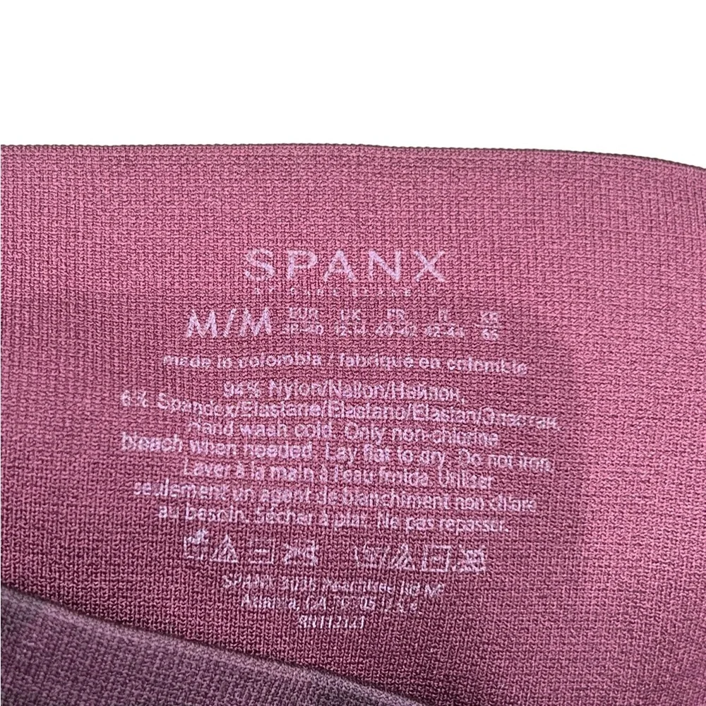 SPANX Leggings Womens Red Camo Print Nylon size‎ medium